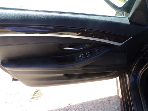 Used 2013 BMW 528i Sedan RWD image 10