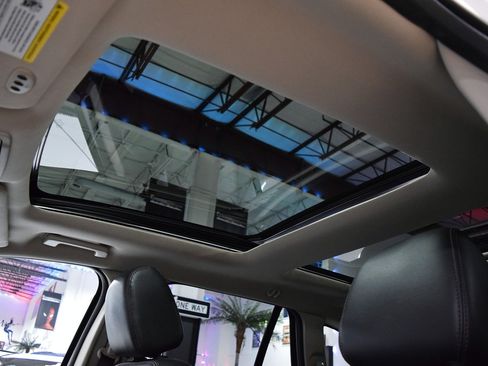 Used 2013 Ford Edge Limited image 28