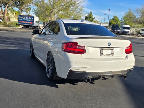 Used 2016 BMW M235i image 12
