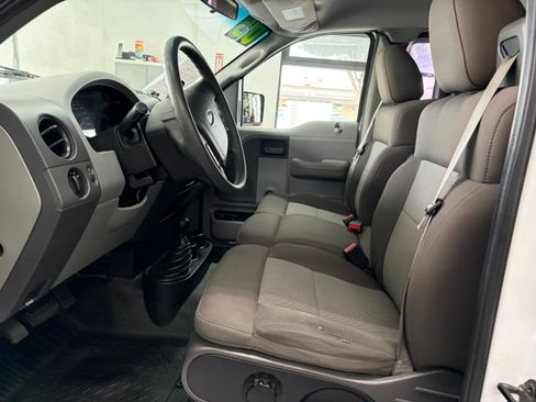 Used 2005 Ford F150 4x4 Regular Cab XL image 11