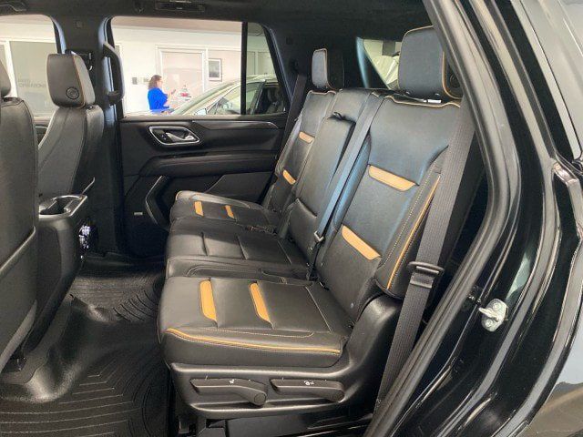 Used 2023 GMC Yukon AT4 AWD/4WD image 9