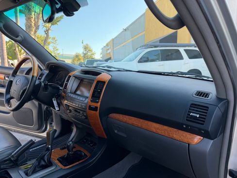 Used 2006 Lexus GX 470 UNAVAIL AWD/4WD image 27