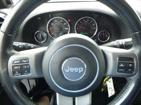 Used 2016 Jeep Wrangler Black Bear image 16