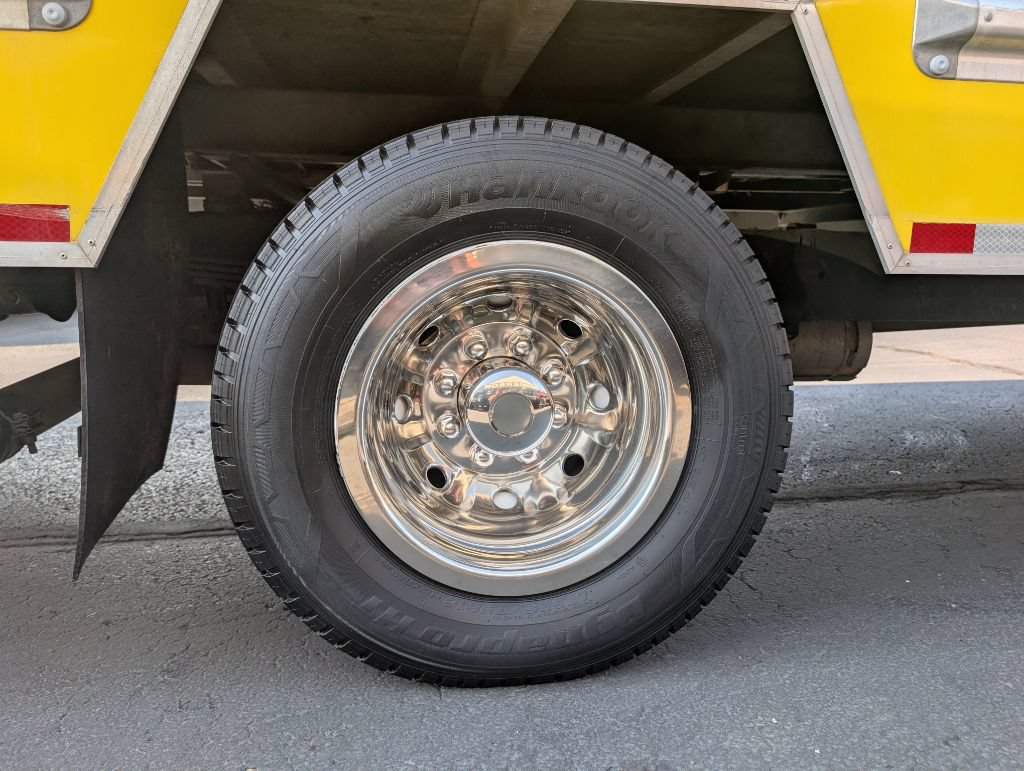 Used 2022 Ford E-350 and Econoline 350 Super Duty RWD image 8