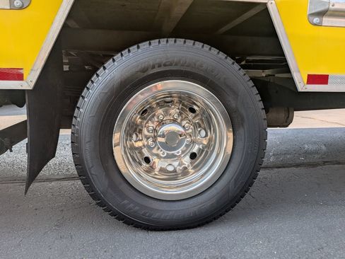 Used 2022 Ford E-350 and Econoline 350 Super Duty RWD image 8