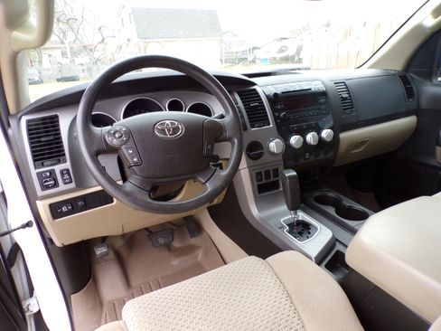 Used 2011 Toyota Tundra SR5 image 8
