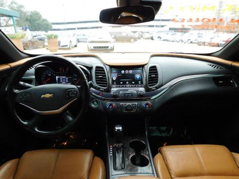 Used 2015 Chevrolet Impala LTZ image 13