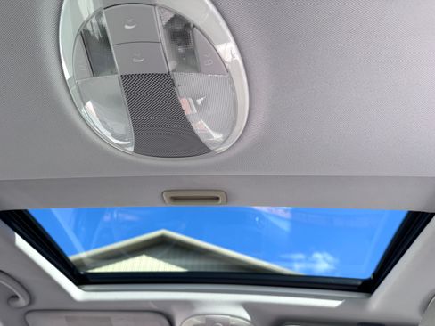 Used 2007 Mercedes-Benz E 320 image 21