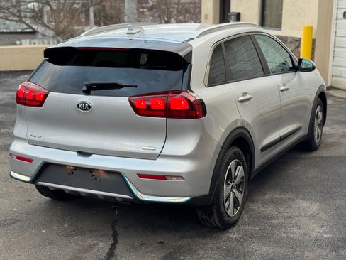 Used 2019 Kia Niro LX image 5