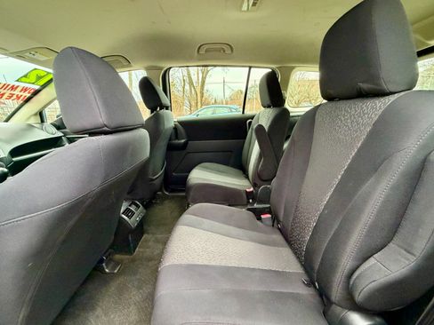 Used 2012 MAZDA MAZDA5 Sport image 12