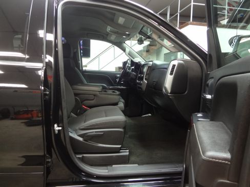 Used 2018 GMC Sierra 2500 SLE image 15