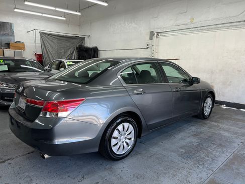 Used 2011 Honda Accord LX image 3