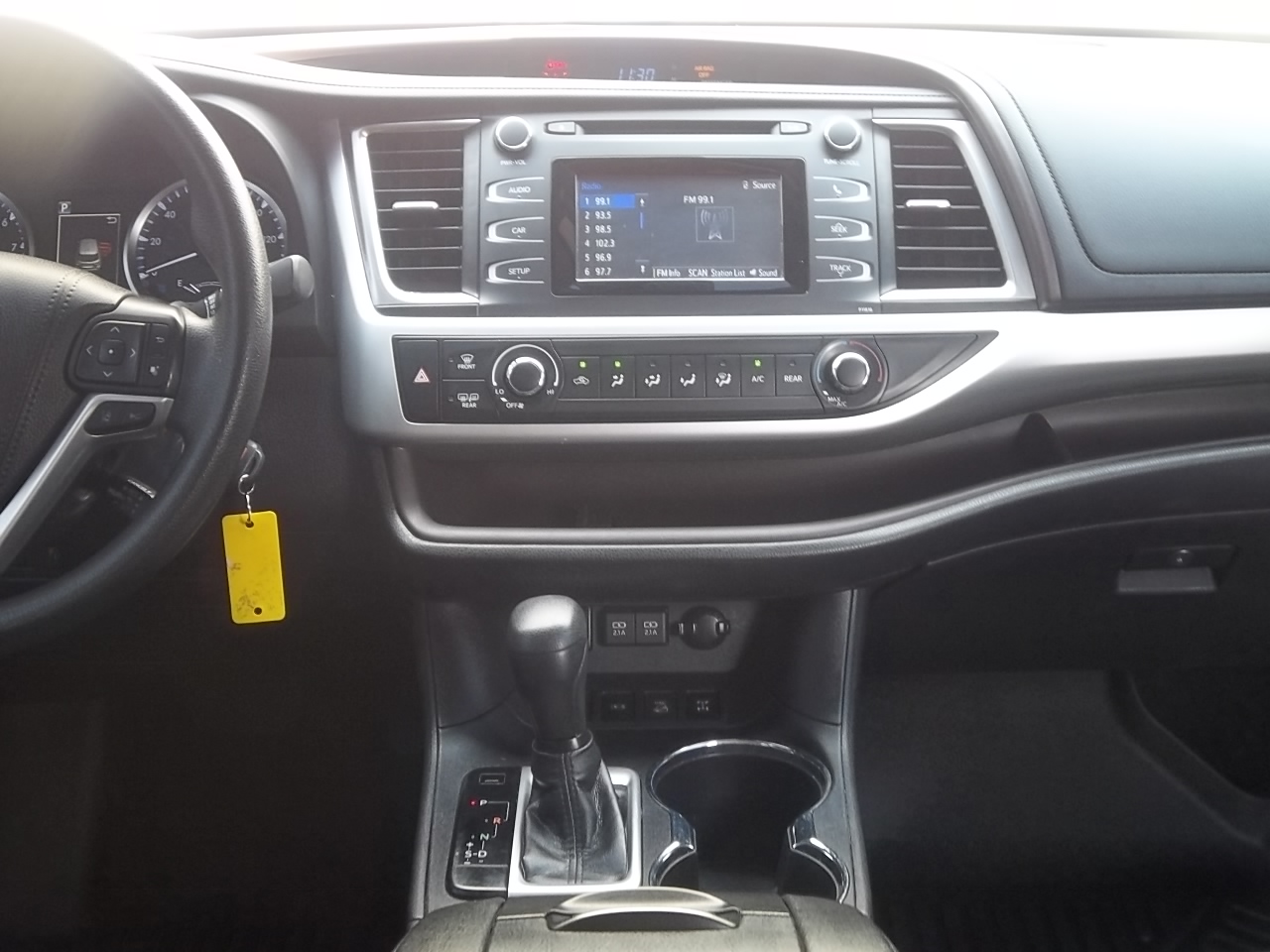 Used 2019 Toyota Highlander AWD V6 image 22