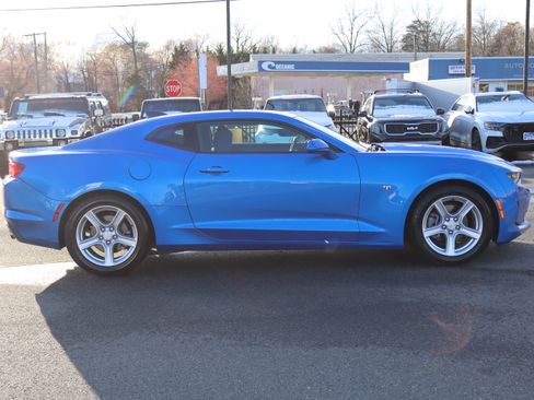 Used 2024 Chevrolet Camaro 1LT image 9