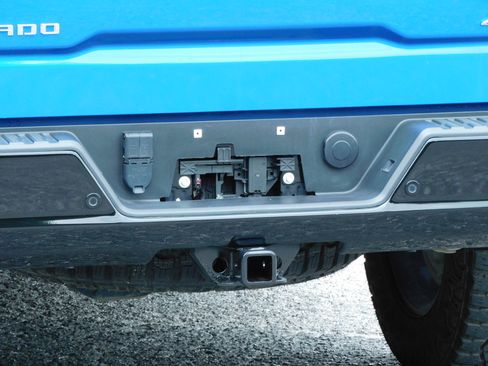 Used 2024 Chevrolet Silverado 1500 ZR2 image 15