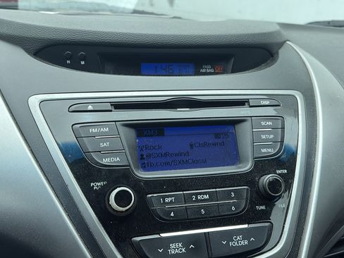 Used 2013 Hyundai Elantra image 20