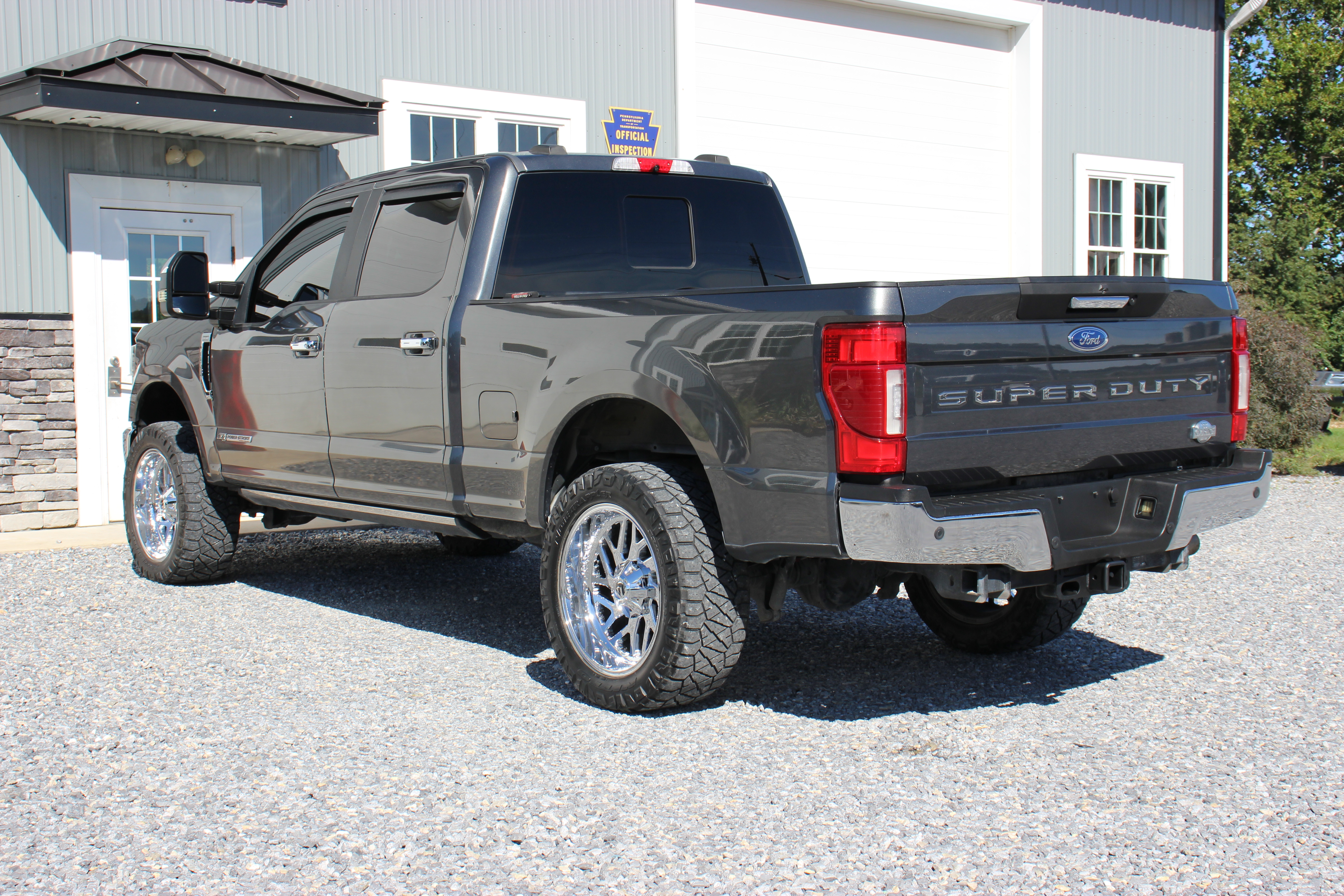 Used 2020 Ford F250 4x4 Crew Cab Super Duty image 6