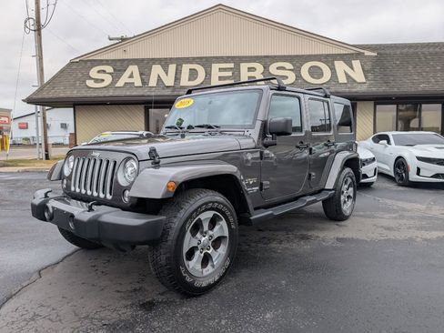 Used 2018 Jeep Wrangler Unlimited Sahara image 1