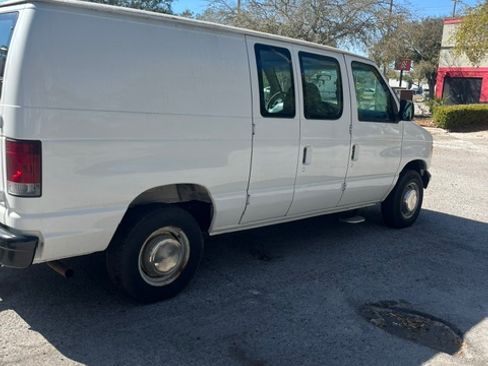 Used 1999 Ford E-250 and Econoline 250 image 6