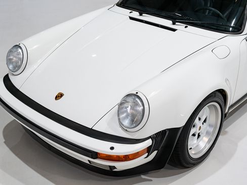 Used 1989 Porsche 911 Turbo Coupe RWD image 33