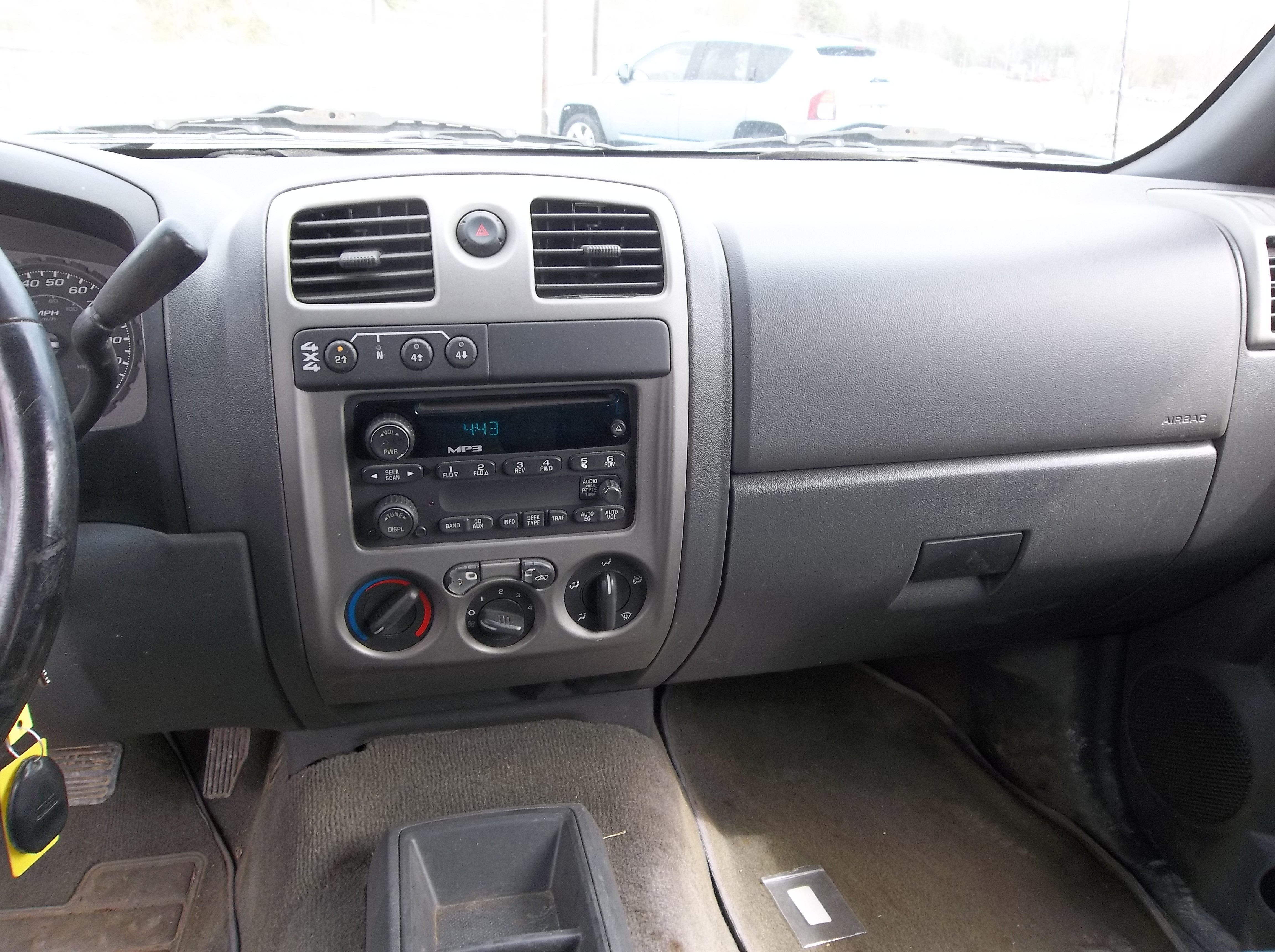 Used 2005 Chevrolet Colorado 4x4 Crew Cab LS image 9