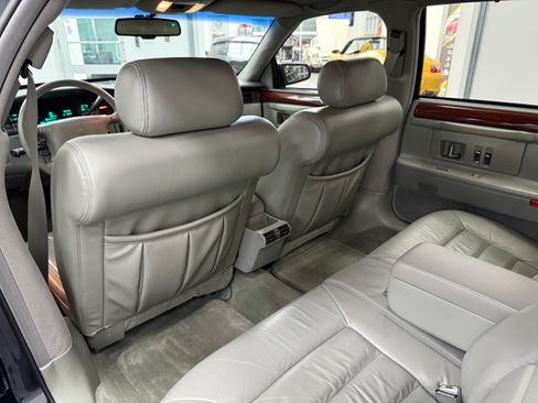 Used 1996 Cadillac De Ville image 30