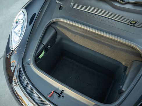 Used 2019 Porsche 911 GT3 Touring image 64