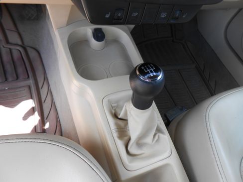 Used 2006 Volkswagen Beetle 2.5 image 14