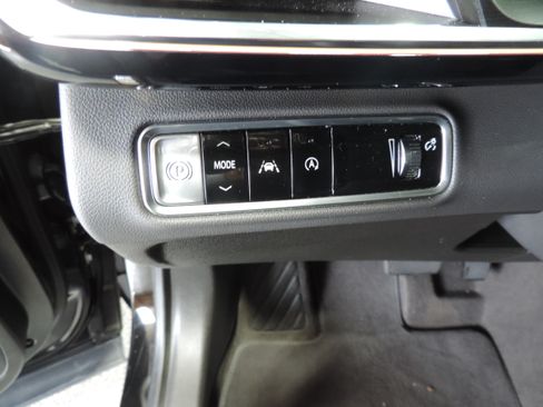 Used 2025 Buick Envision Preferred image 36