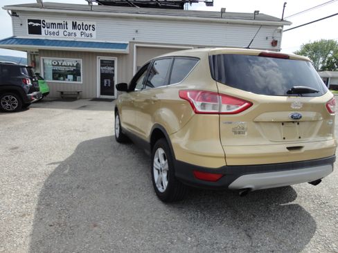 Used 2014 Ford Escape 4WD SE image 5
