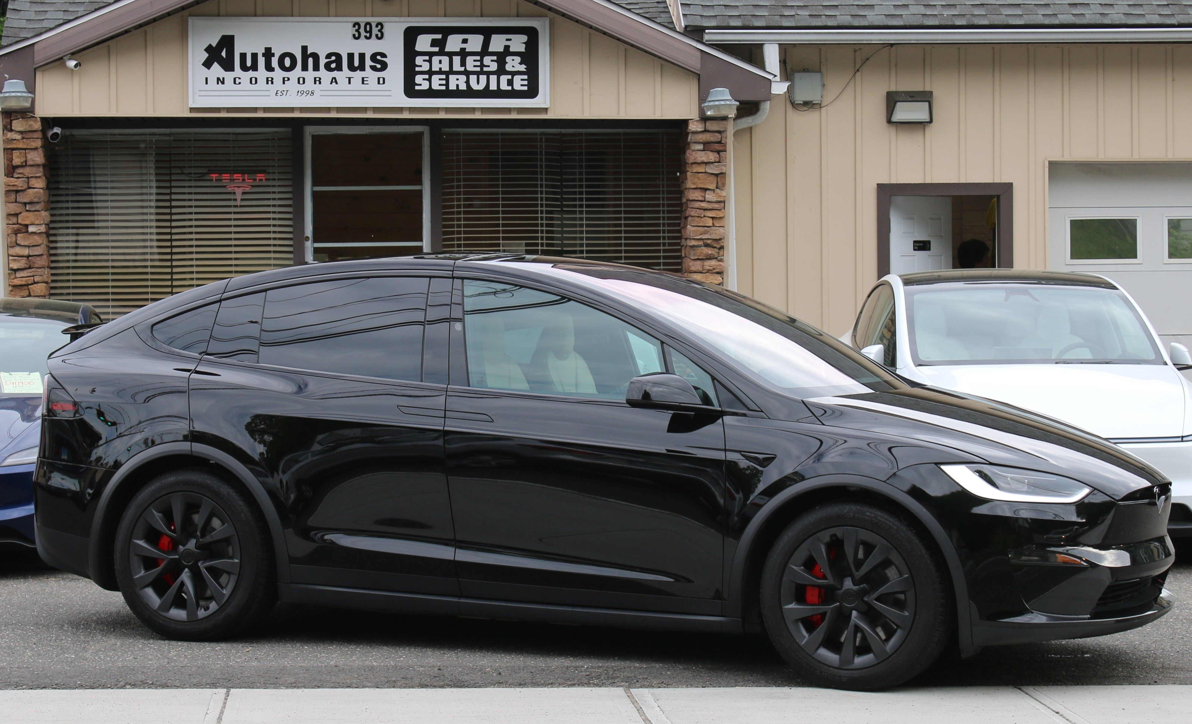 Used 2024 Tesla Model X Plaid AWD/4WD image 1