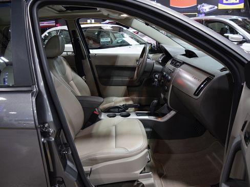 Used 2009 Ford Focus SEL Sedan FWD image 22