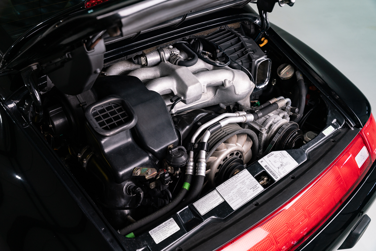 Used 1996 Porsche 911 Targa RWD image 74