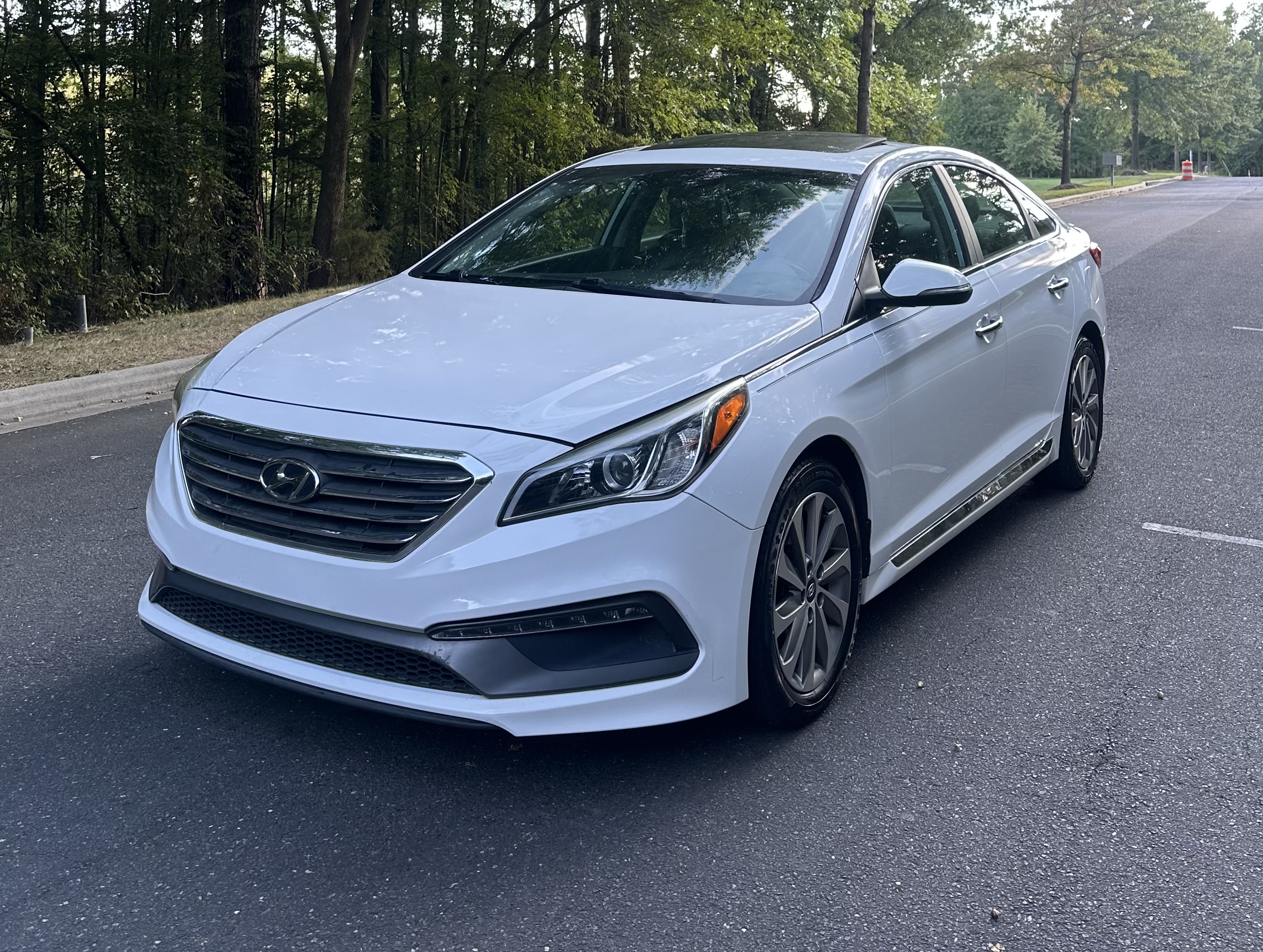 Used 2016 Hyundai Sonata Sport FWD image 4
