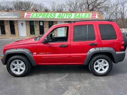 Used 2003 Jeep Liberty Sport image 4