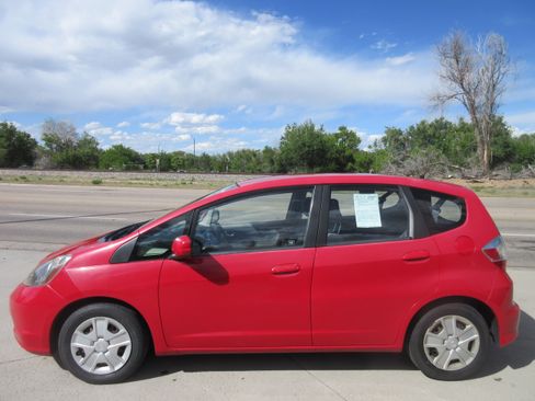 Used 2013 Honda Fit image 1