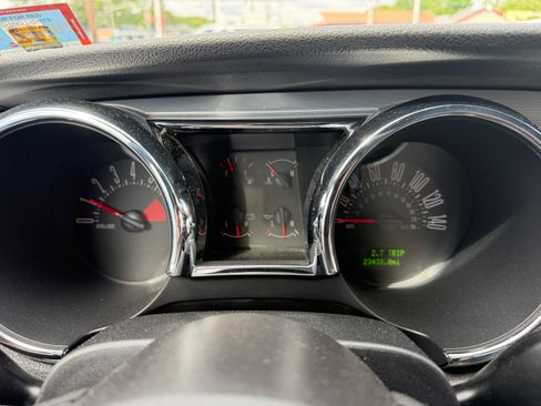 Used 2006 Ford Mustang GT Premium Convertible RWD image 8