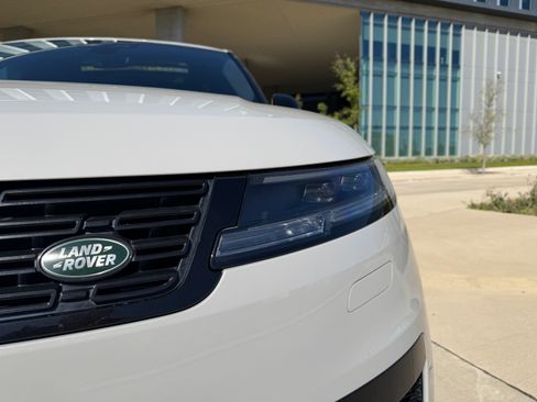 Used 2024 Land Rover Range Rover Sport Dynamic SE image 17