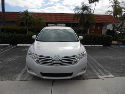Used 2011 Toyota Venza image 8