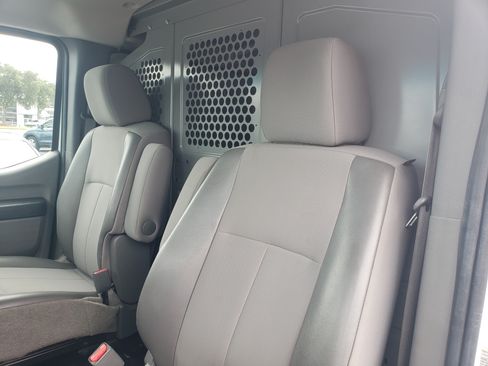 Used 2021 Nissan NV 1500 SV image 13