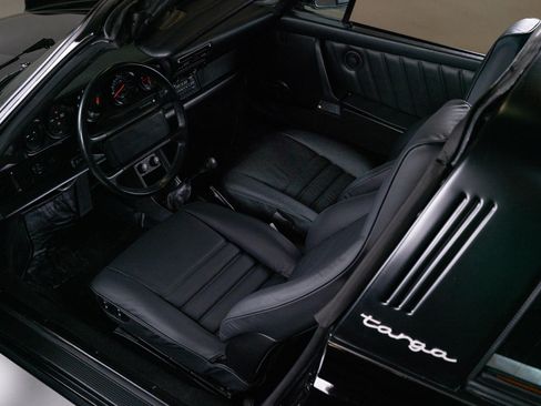 Used 1987 Porsche 911 Carrera RWD image 61