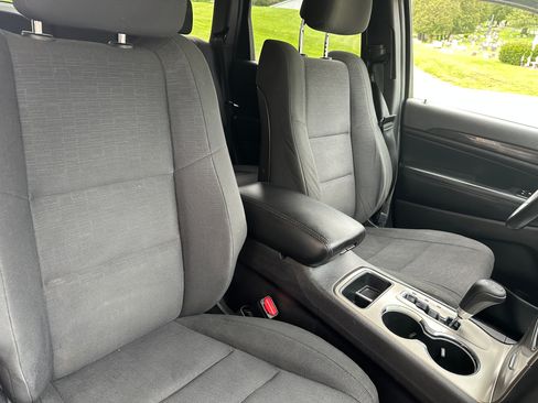 Used 2012 Jeep Grand Cherokee Laredo image 14