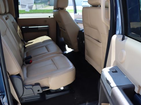 Used 2016 Ford F250 Lariat image 12