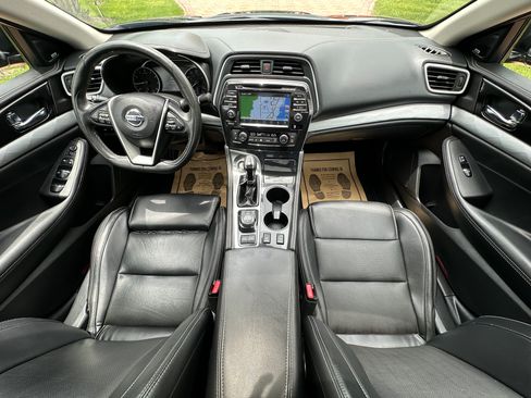 Used 2017 Nissan Maxima SL FWD image 10