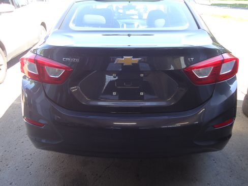 Used 2016 Chevrolet Cruze LT Sedan FWD image 5