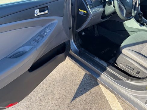 Used 2013 Hyundai Sonata SE image 10