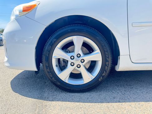 Used 2012 Toyota Corolla LE FWD image 14