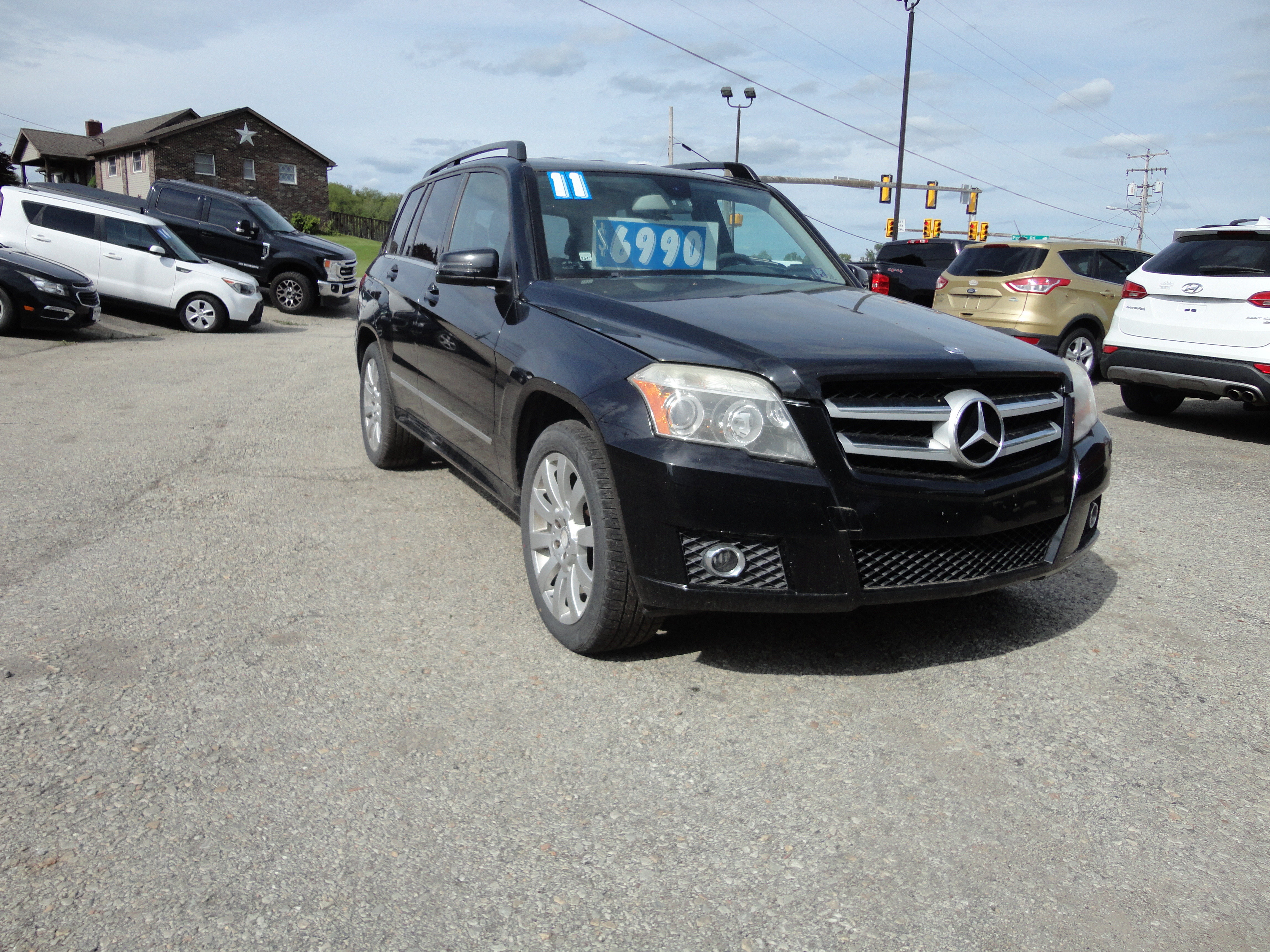 Used 2011 Mercedes-Benz GLK 350 4MATIC image 1