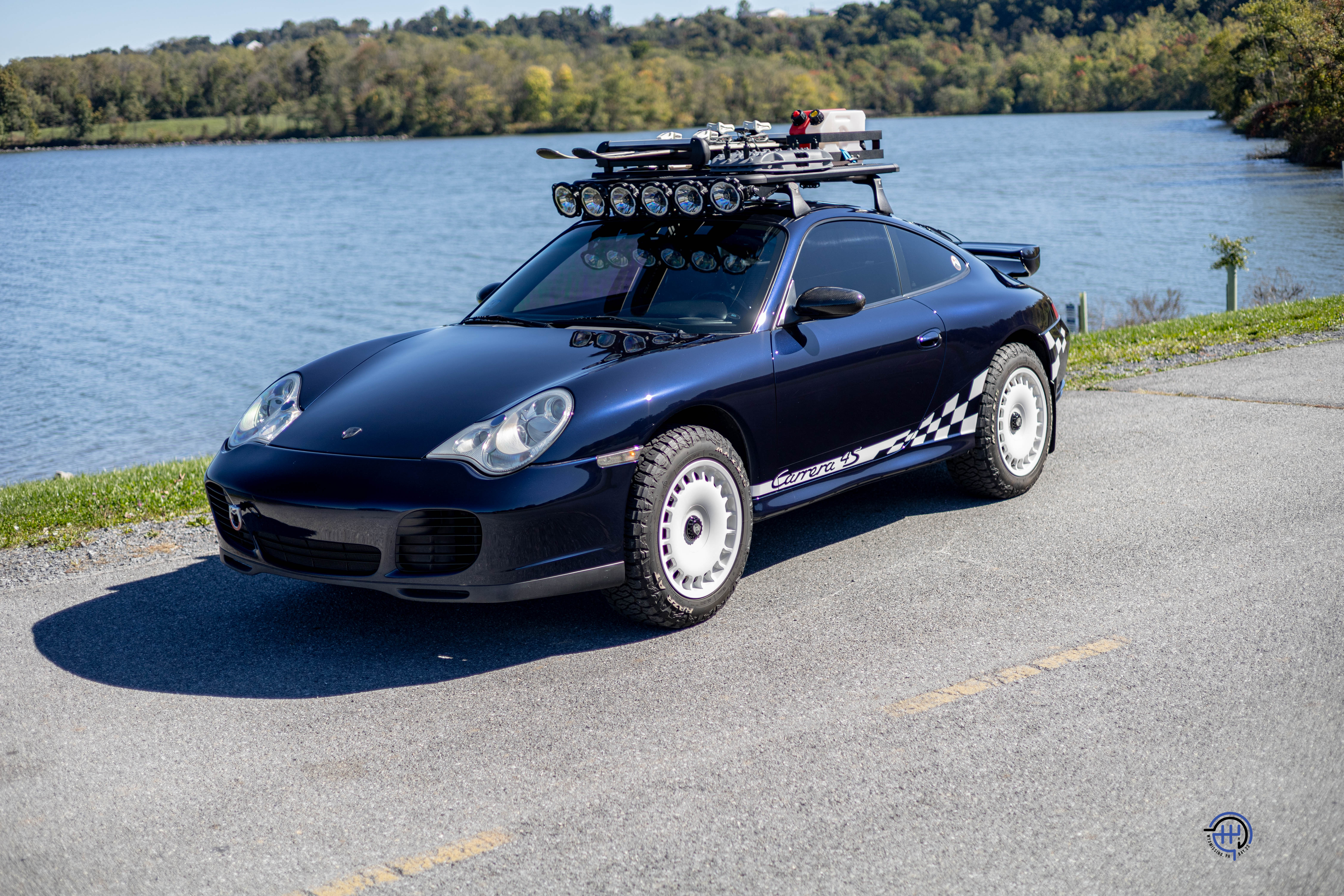 Used 2004 Porsche 911 Carrera 4S AWD/4WD image 3