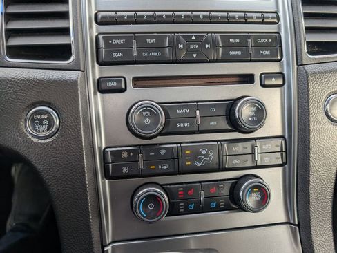 Used 2010 Ford Taurus Limited image 10